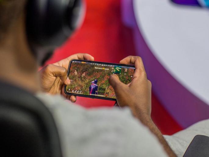 Editorial on ED raided one of the e-nuggets, Online Games Fraud | शेकडो गब्बरसिंग तुमच्या मोबाइलमधील हालचाली टिपतायेत; वेळीच सावध व्हा, अन्यथा... Editorial on ED raided one of the e-nuggets, Online Games Fraud | शेकडो गब्बरसिंग तुमच्या मोबाइलमधील हालचाली टिपतायेत; वेळीच सावध व्हा, अन्यथा...