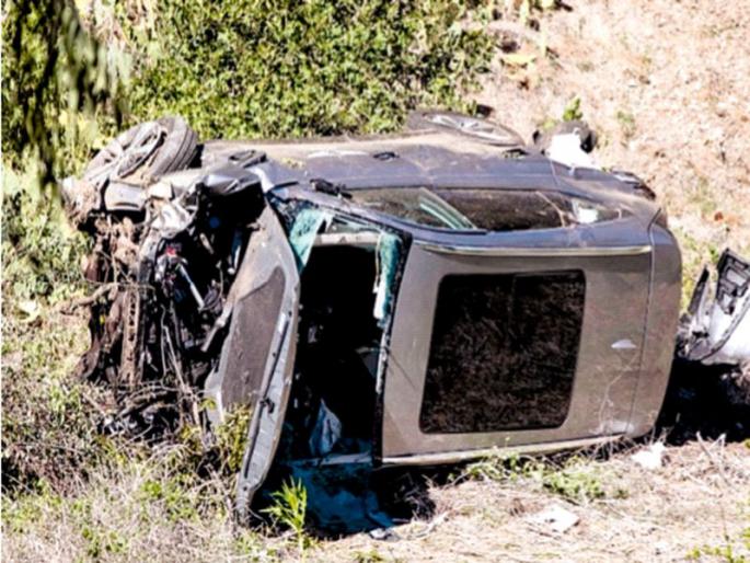 Great golfer Tiger Woods seriously injured in a car accident | महान गोल्फपटू टायगर वूड्स कार अपघातात गंभीर जखमी Great golfer Tiger Woods seriously injured in a car accident | महान गोल्फपटू टायगर वूड्स कार अपघातात गंभीर जखमी