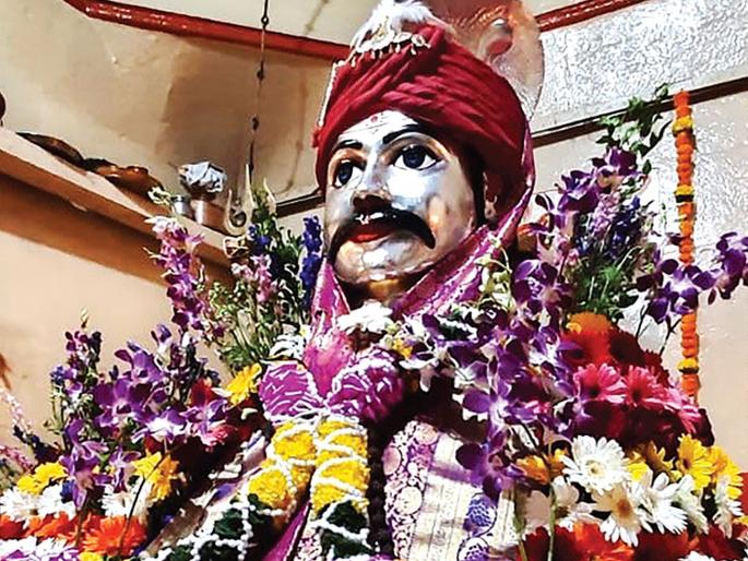 Chhobina festival Lotla Jan Sagar; Entire devotional | छबिना उत्सवाला लोटला जनसागर; संपूर्ण महाड भक्तिमय Chhobina festival Lotla Jan Sagar; Entire devotional | छबिना उत्सवाला लोटला जनसागर; संपूर्ण महाड भक्तिमय