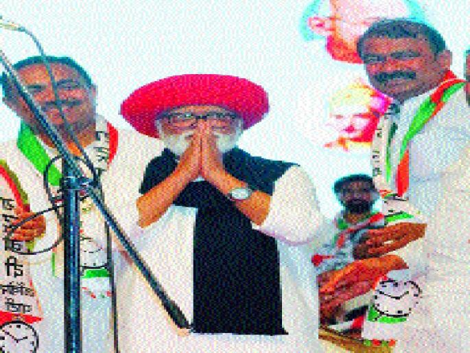 We will survive and also fight! Chhagan Bhujbal attack | हम बचेंगे भी और लडेंगे भी! छगन भुजबळांचा हल्लाबोल We will survive and also fight! Chhagan Bhujbal attack | हम बचेंगे भी और लडेंगे भी! छगन भुजबळांचा हल्लाबोल