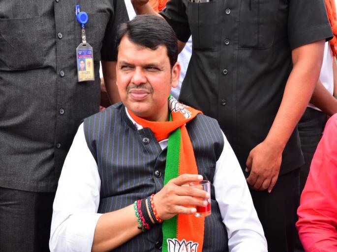 Chief Minister feel emotional for navegaobandh's tea | ...अन् मुख्यमंत्र्यांना भावला नवेगावबांधचा चहा  Chief Minister feel emotional for navegaobandh's tea | ...अन् मुख्यमंत्र्यांना भावला नवेगावबांधचा चहा