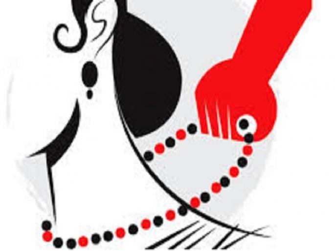 Thieves robbed and harassed by police on station area, The father complained directly to the Superintendent of Police | चोरट्यांनी लुबाडले अन् पोलिसांनी ठाणे हद्दीवरून छळले; हतबल पित्याचे पोलीस अधीक्षकांकडे गाऱ्हाणे Thieves robbed and harassed by police on station area, The father complained directly to the Superintendent of Police | चोरट्यांनी लुबाडले अन् पोलिसांनी ठाणे हद्दीवरून छळले; हतबल पित्याचे पोलीस अधीक्षकांकडे गाऱ्हाणे