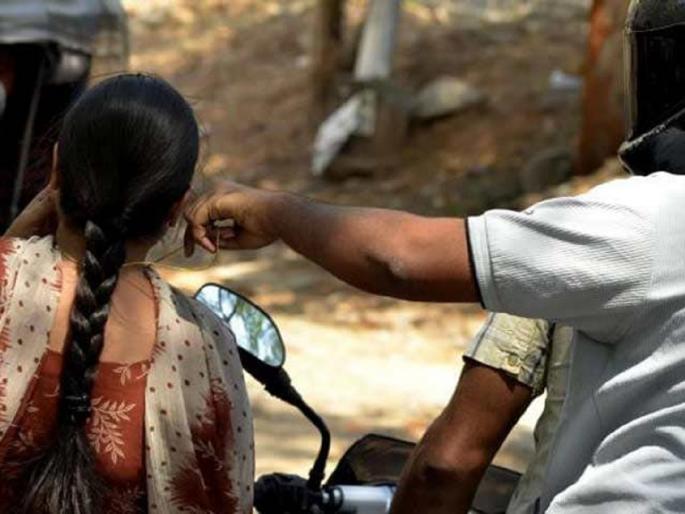 agra police chain snatching to give expensive gifts to girlfriend hr of company became culprit | चेन स्नॅचर निघाला कंपनीचा एचआर! गर्लफ्रेंडवर खर्च करत होता पैसे, पोलीस पोहोचल्यावर बोलू लागला इंग्रजी agra police chain snatching to give expensive gifts to girlfriend hr of company became culprit | चेन स्नॅचर निघाला कंपनीचा एचआर! गर्लफ्रेंडवर खर्च करत होता पैसे, पोलीस पोहोचल्यावर बोलू लागला इंग्रजी