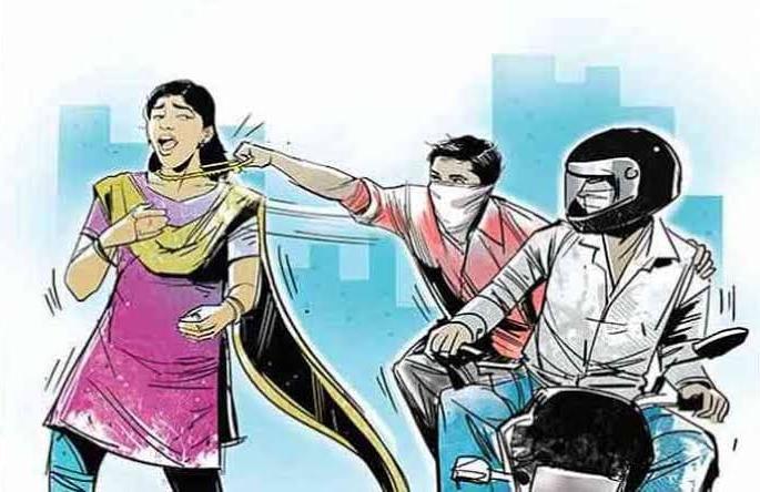 Three robbery in two days! | दोन दिवसांत जबरी चोरीच्या तीन घटना उघडकीस! Three robbery in two days! | दोन दिवसांत जबरी चोरीच्या तीन घटना उघडकीस!