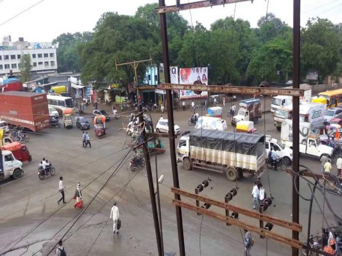 heavy vehicles banned in chakan for 15 days what about the alternative route | चाकणमध्ये १५ दिवसांसाठी ठराविक वेळेत अवजड वाहनांना बंदी; पर्यायी मार्गाचं काय? heavy vehicles banned in chakan for 15 days what about the alternative route | चाकणमध्ये १५ दिवसांसाठी ठराविक वेळेत अवजड वाहनांना बंदी; पर्यायी मार्गाचं काय?