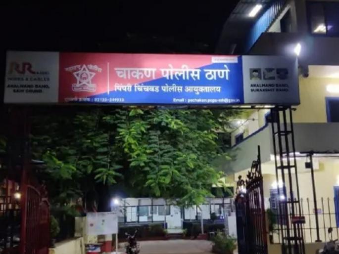 Murder of a young man in a busy place; Incident in Chakan city, suspect in police custody | गजबजलेल्या वर्दळीच्या ठिकाणी युवकाचा खून; चाकण शहरातील घटना, संशयित पोलिसांच्या ताब्यात Murder of a young man in a busy place; Incident in Chakan city, suspect in police custody | गजबजलेल्या वर्दळीच्या ठिकाणी युवकाचा खून; चाकण शहरातील घटना, संशयित पोलिसांच्या ताब्यात