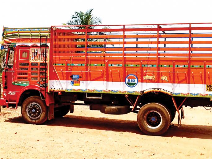 corona in sindhudurg-Chakramani charged with two counts of trafficking | corona in sindhudurg-चाकरमानी आणल्याप्रकरणी दोघांवर गुन्हा दाखल