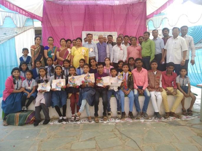 27 schools participate in Chalisgaon taluka level orthography competition | चाळीसगाव तालुकास्तरीय वक्तृत्व स्पर्धेत २७ शाळांचा सहभाग 27 schools participate in Chalisgaon taluka level orthography competition | चाळीसगाव तालुकास्तरीय वक्तृत्व स्पर्धेत २७ शाळांचा सहभाग