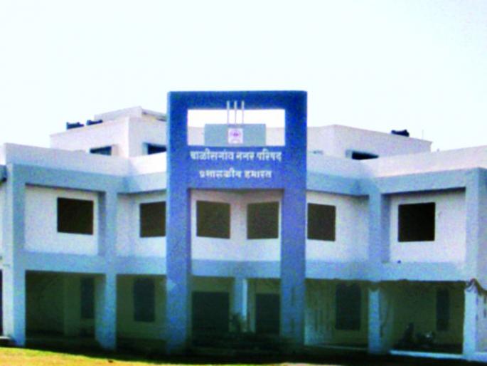 A meeting was held in the statue of Shivaji Maharaj | शिवाजी महाराजांच्या पुतळा प्रश्नावर सभा गाजली A meeting was held in the statue of Shivaji Maharaj | शिवाजी महाराजांच्या पुतळा प्रश्नावर सभा गाजली