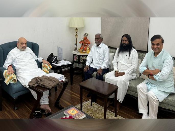 jharkhand Champai Soren's first reaction regarding BJP entry | "पंतप्रधान मोदी आणि अमित शाह..."; भाजप प्रवेशासंदर्भात चंपाई सोरेन यांची पहिली प्रतिक्रिया jharkhand Champai Soren's first reaction regarding BJP entry | "पंतप्रधान मोदी आणि अमित शाह..."; भाजप प्रवेशासंदर्भात चंपाई सोरेन यांची पहिली प्रतिक्रिया