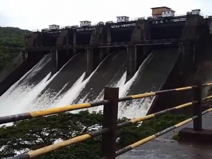 all four gates of chandoli dam opened 6400 cusecs of water released from the dam | चांदोली धरणाचे चारही दरवाजे उघडले; धरणातून ६४०० क्युसेक पाण्याचा विसर्ग all four gates of chandoli dam opened 6400 cusecs of water released from the dam | चांदोली धरणाचे चारही दरवाजे उघडले; धरणातून ६४०० क्युसेक पाण्याचा विसर्ग