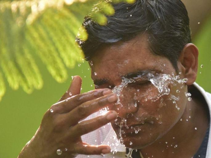 Chandrapur heats up; at para 42; Nagpurkar suffering from heat | चंद्रपूर तापले; पारा ४२ वर; नागपूरकर उकाड्याने त्रस्त Chandrapur heats up; at para 42; Nagpurkar suffering from heat | चंद्रपूर तापले; पारा ४२ वर; नागपूरकर उकाड्याने त्रस्त