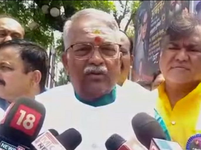 Write it down, Sandipan Bhumare will be the Guardian Minister for only eight days; Chandrakant Khaire's claim | Video: लिहून घ्या, भुमरे पुढचे आठ दिवसच पालकमंत्री राहतील; चंद्रकांत खैरे यांचा दावा