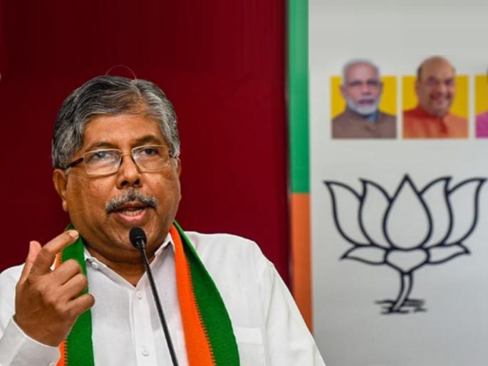 Devendra Fadnavis led BJP leader Chandrakant Patil angry on protest against Agnipath Scheme advice them not indulge in violence | Agnipath Scheme BJP Chandrakant Patil: लष्करात जाऊन भारताची सेवा करू इच्छिणारा तरूण देशाच्या संपत्तीचे नुकसान करू शकत नाही- चंद्रकांत पाटील Devendra Fadnavis led BJP leader Chandrakant Patil angry on protest against Agnipath Scheme advice them not indulge in violence | Agnipath Scheme BJP Chandrakant Patil: लष्करात जाऊन भारताची सेवा करू इच्छिणारा तरूण देशाच्या संपत्तीचे नुकसान करू शकत नाही- चंद्रकांत पाटील