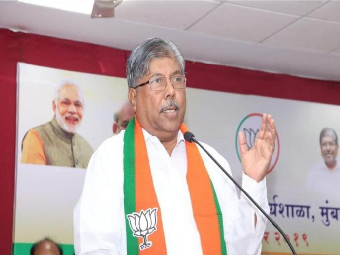 Look at Prime Minister Narendra Modi, he does it for 22 hours: Chandrakant Patil 'targets' Pune citizens | पंतप्रधान मोदींकडे बघा,दिवसातले २२ तास ते काम करतात : चंद्रकांत पाटलांचा पुणेकरांवर'निशाणा'  