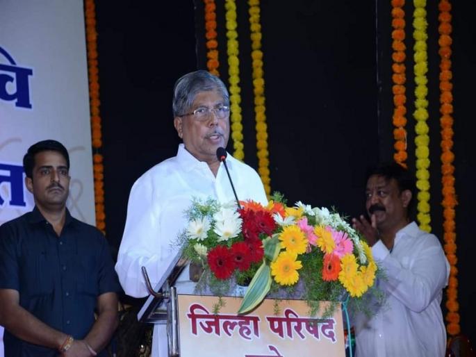 Teachers should work as a mission and not as a profession said Chandrakant Patil | शिक्षकांनी प्रोफेशन म्हणून न करता मिशन म्हणून काम करावे: चंद्रकांत पाटील Teachers should work as a mission and not as a profession said Chandrakant Patil | शिक्षकांनी प्रोफेशन म्हणून न करता मिशन म्हणून काम करावे: चंद्रकांत पाटील