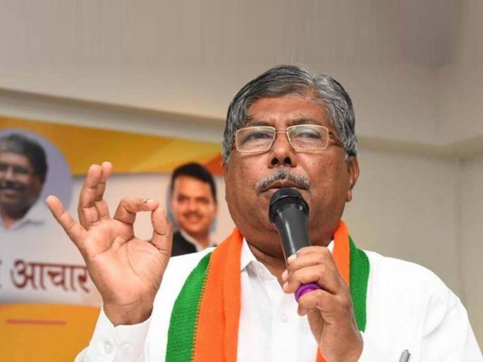 Thackeray should say, 'Raat gayi baat gayi'! Let's take them right - Chandrakant Patil | ठाकरेंनी म्हणावे, ‘रात गई बात गई’! त्यांना बरोबर घेऊ- चंद्रकांत पाटील Thackeray should say, 'Raat gayi baat gayi'! Let's take them right - Chandrakant Patil | ठाकरेंनी म्हणावे, ‘रात गई बात गई’! त्यांना बरोबर घेऊ- चंद्रकांत पाटील