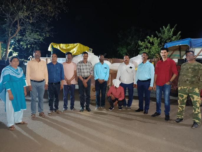 Raid on arrivals from Andhra, seizure of Chorbiti seeds worth 9 lakhs Quality control team action | आंध्रातून आलेल्यावर छापा, ९ लाखांचे चोरबिटी बियाणे जप्त; गुणनियंत्रक पथकाची कारवाई  