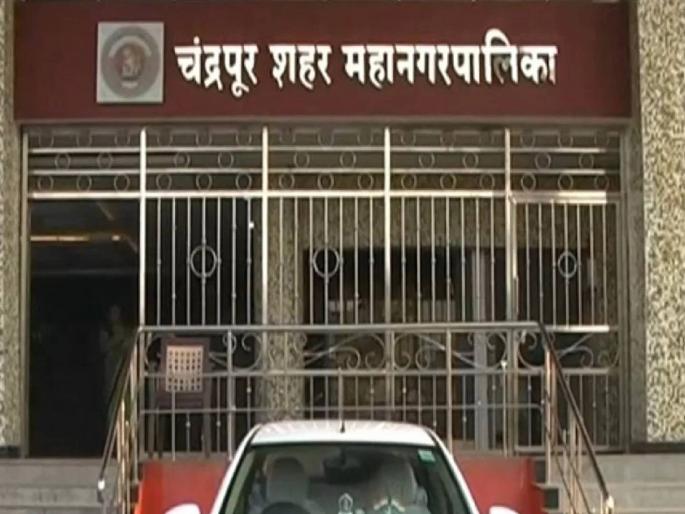 12 taps of water tax defaulters disconnected; | पाणीकर थकबाकीदारांच्या १२ नळजोडणी खंडित; अनेक मालमत्तांवर लागली जप्तीपूर्वीची नोटीस 12 taps of water tax defaulters disconnected; | पाणीकर थकबाकीदारांच्या १२ नळजोडणी खंडित; अनेक मालमत्तांवर लागली जप्तीपूर्वीची नोटीस
