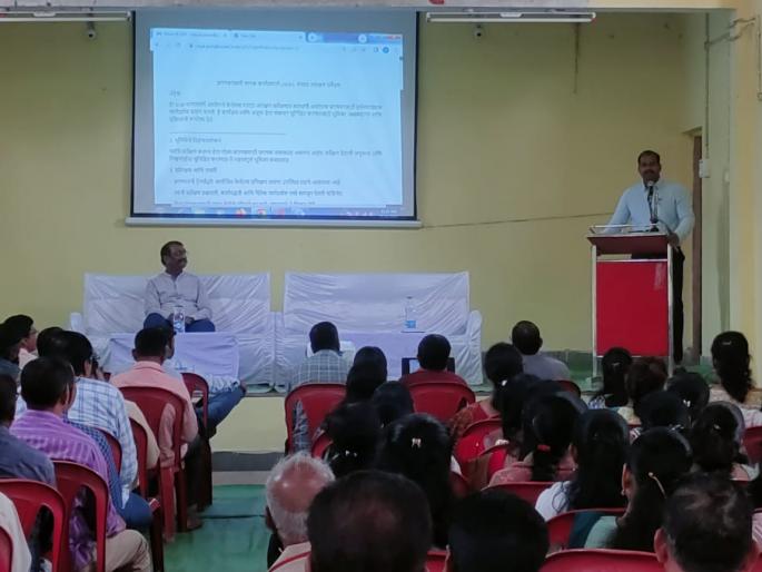 328 enumerators and 22 supervisors will start the survey Maratha and open category survey | ३२८ प्रगणक व २२ पर्यवेक्षक करणार सर्वेक्षण, मराठा व खुल्या प्रवर्गातील सर्वेक्षणाला सुरुवात 328 enumerators and 22 supervisors will start the survey Maratha and open category survey | ३२८ प्रगणक व २२ पर्यवेक्षक करणार सर्वेक्षण, मराठा व खुल्या प्रवर्गातील सर्वेक्षणाला सुरुवात