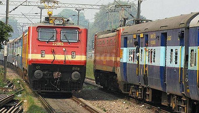 Changes in schedule of Central and South Central Railways | मध्य व दक्षिण-मध्य रेल्वेच्या वेळापत्रकात बदल