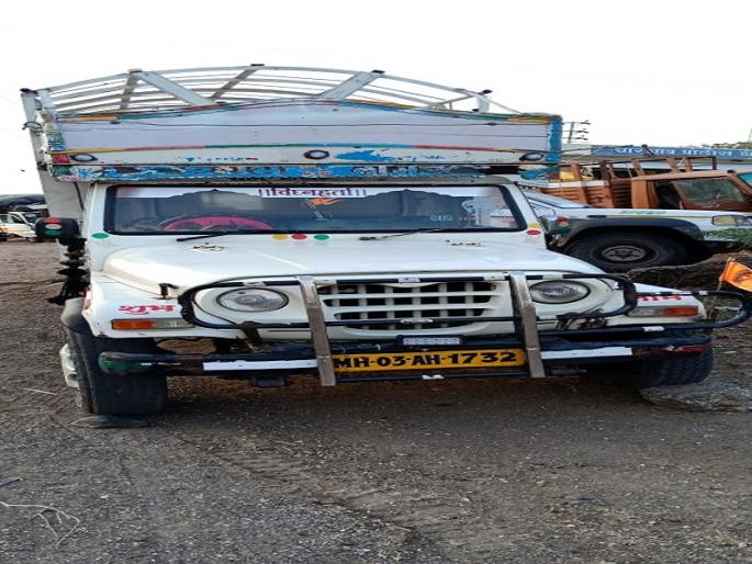 Invalid sand: Capture of four lakhs of vehicles with a vehicle in Sangamner | अवैध वाळूउपसा : संगमनेरमध्ये वाहनासह चार लाखांचा मुद्देमाल हस्तगत