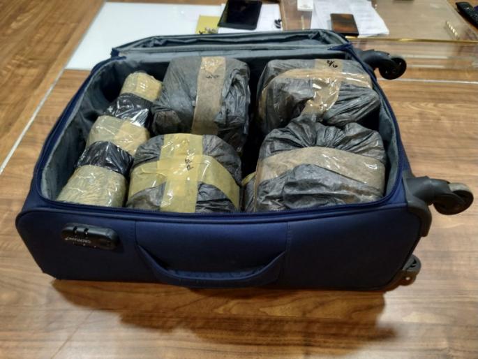 Thane police confiscated drugs worth Rs 5 crore 43 lakh 50 thousand during the year | ठाणे पोलिसांनी वर्षभरात जप्त केले पाच कोटी ४३ लाख ५० हजारांचे अमली पदार्थ