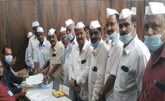 kdcc bank election Ashok Charati files application | kdcc bank election : आजऱ्यातून अशोक चराटी यांनी शक्तिप्रदर्शन करत दाखल केला अर्ज kdcc bank election Ashok Charati files application | kdcc bank election : आजऱ्यातून अशोक चराटी यांनी शक्तिप्रदर्शन करत दाखल केला अर्ज