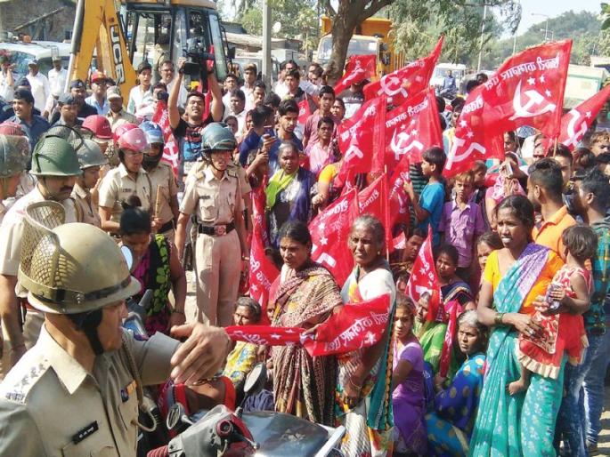 CIDCO's action on unauthorized slums | अनधिकृत झोपड्यांवर सिडकोची कारवाई CIDCO's action on unauthorized slums | अनधिकृत झोपड्यांवर सिडकोची कारवाई