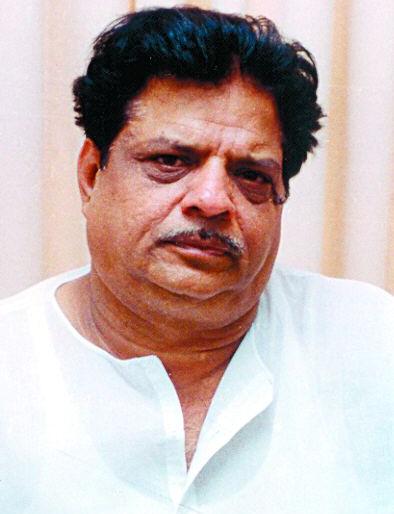 Recommendation of action against former minister Satish Chaturvedi | माजी मंत्री सतीश चतुर्वेदींवर कारवाईची शिफारस Recommendation of action against former minister Satish Chaturvedi | माजी मंत्री सतीश चतुर्वेदींवर कारवाईची शिफारस
