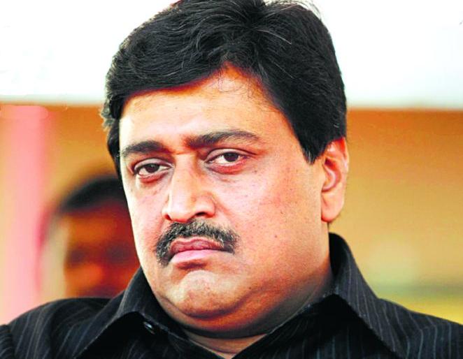 Opponents should decide at least the paralal program | विरोधकांनी किमान समान कार्यक्रम ठरवावा Opponents should decide at least the paralal program | विरोधकांनी किमान समान कार्यक्रम ठरवावा