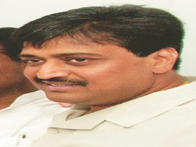 The government does not have the right to celebrate the anniversary of the government | युतीला सरकारचा वर्धापन दिन साजरा करण्याचा अधिकार नाही The government does not have the right to celebrate the anniversary of the government | युतीला सरकारचा वर्धापन दिन साजरा करण्याचा अधिकार नाही