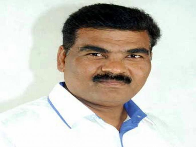 Sanjay Chavan should take action on Vaibhavwadi bazaar pieces: | वैभववाडी बाजारपेठेतील टप-यांवर कारवाई करणार : संजय चव्हाण Sanjay Chavan should take action on Vaibhavwadi bazaar pieces: | वैभववाडी बाजारपेठेतील टप-यांवर कारवाई करणार : संजय चव्हाण