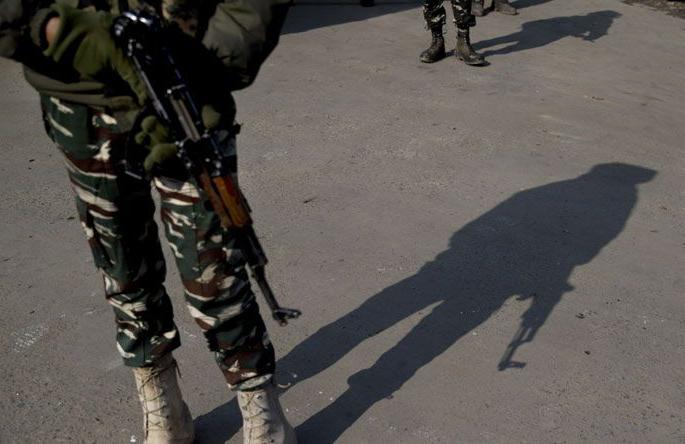 Become a soldier by documenting another | दुसऱ्याचे कागदपत्र देऊन बनला सैनिक Become a soldier by documenting another | दुसऱ्याचे कागदपत्र देऊन बनला सैनिक