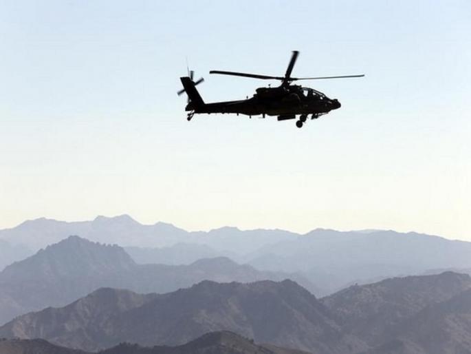 Indian Army Cheetah helicopter has crashed in the Baraum area of Gurez sector of Jammu and Kashmir | Army Helicopter Crashed: जम्मू-काश्मीरच्या गुरेज सेक्टरमध्ये सैन्याचे हेलिकॉप्टर कोसळले, बचाव कार्य सुरू Indian Army Cheetah helicopter has crashed in the Baraum area of Gurez sector of Jammu and Kashmir | Army Helicopter Crashed: जम्मू-काश्मीरच्या गुरेज सेक्टरमध्ये सैन्याचे हेलिकॉप्टर कोसळले, बचाव कार्य सुरू
