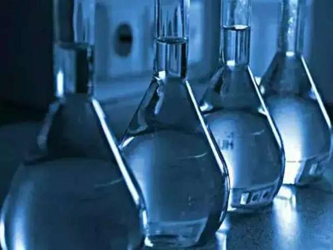Stocks of chemicals seized | भिवंडीत रसायनांचा साठा जप्त Stocks of chemicals seized | भिवंडीत रसायनांचा साठा जप्त
