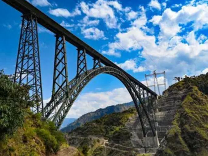 Even if 40 kg of explosives are dropped, there is no threat to the Chenab Bridge | ४० किलो स्फोटके टाकली तरी चिनाब पुलाला धोका नाही Even if 40 kg of explosives are dropped, there is no threat to the Chenab Bridge | ४० किलो स्फोटके टाकली तरी चिनाब पुलाला धोका नाही