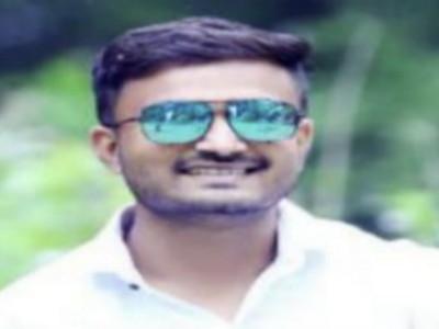 Youth commits suicide by hanging in Indapur | Suicide In Indapur: इंदापूरात युवकाची गळफास घेऊन आत्महत्या Youth commits suicide by hanging in Indapur | Suicide In Indapur: इंदापूरात युवकाची गळफास घेऊन आत्महत्या