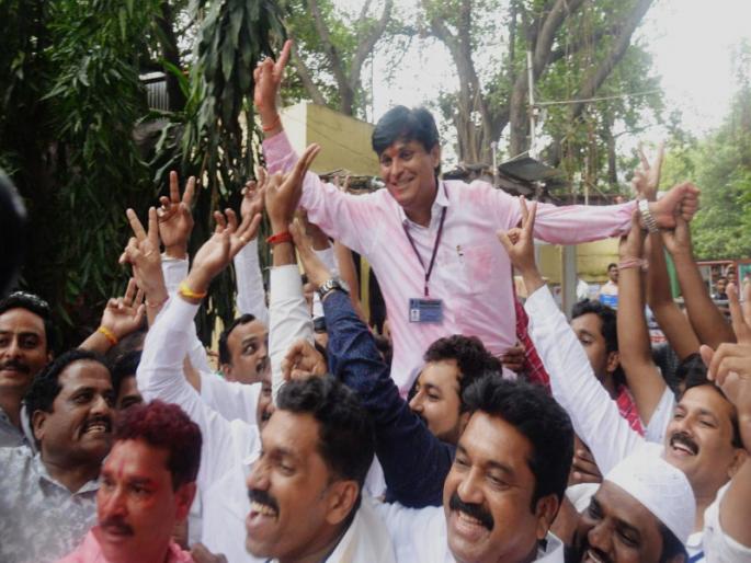 Maharashtra Election Result 2019 : NCP's Chetan Tupe won in Hadapsar | महाराष्ट्र निवडणूक निकाल २०१९ : हडपसरमध्ये योगेश टिळेकर यांना मोठा धक्का; राष्ट्रवादी काँग्रेसचे चेतन तुपे विजयी Maharashtra Election Result 2019 : NCP's Chetan Tupe won in Hadapsar | महाराष्ट्र निवडणूक निकाल २०१९ : हडपसरमध्ये योगेश टिळेकर यांना मोठा धक्का; राष्ट्रवादी काँग्रेसचे चेतन तुपे विजयी