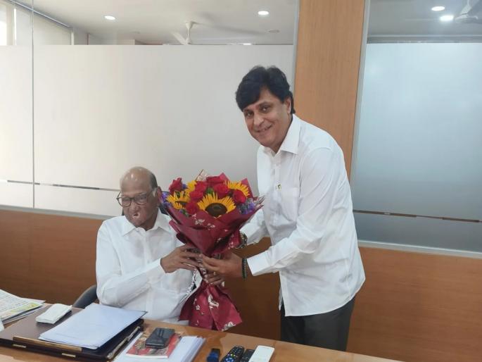 Not everything should be linked to politics; Chetan Tupe's reaction after meeting Sharad Pawar | Chetan Tupe: प्रत्येक गोष्टीला राजकारणाशी जोडू नये; शरद पवारांच्या भेटीनंतर चेतन तुपेंची प्रतिक्रिया Not everything should be linked to politics; Chetan Tupe's reaction after meeting Sharad Pawar | Chetan Tupe: प्रत्येक गोष्टीला राजकारणाशी जोडू नये; शरद पवारांच्या भेटीनंतर चेतन तुपेंची प्रतिक्रिया