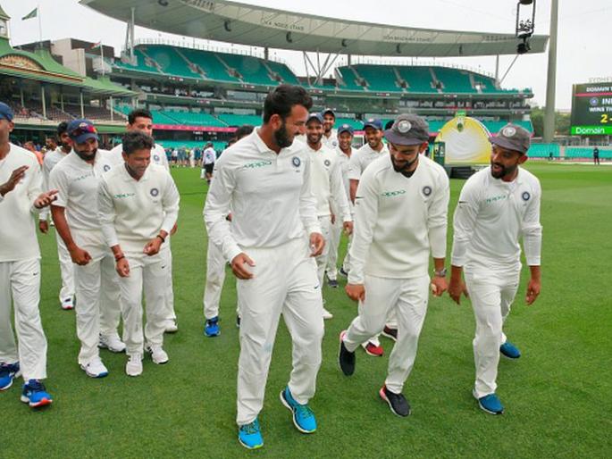 IND vs AUS 4th Test: Virat Kohli can't stop laughing at Cheteshwar Pujara's failure to dance | IND vs AUS 4th Test : चेतेश्वर पुजाराचा डान्स पाहून कोहलीला हसू आवरले नाही, पाहा व्हिडीओ