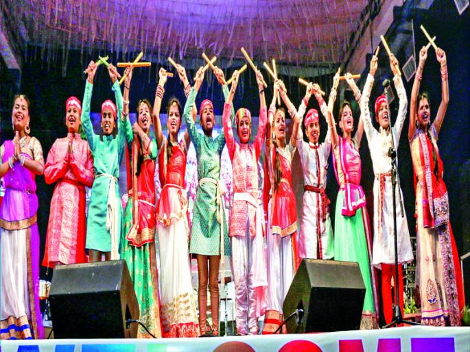 sindhu culture present from 'Chetichand' festival | ‘चेटीचंड’ महोत्सवातून सिंधु संस्कृतीचे दर्शन   sindhu culture present from 'Chetichand' festival | ‘चेटीचंड’ महोत्सवातून सिंधु संस्कृतीचे दर्शन