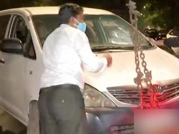 Antilia Bomb Scare: Innova car in which the Scorpio driver escaped belongs to Mumbai Police; NIA's big revelation | Antilia Bomb Scare: स्कॉर्पिओ चालक पळून गेलेली ती इनोव्हा कार मुंबई पोलिसांचीच; एनआयएचा मोठा खुलासा Antilia Bomb Scare: Innova car in which the Scorpio driver escaped belongs to Mumbai Police; NIA's big revelation | Antilia Bomb Scare: स्कॉर्पिओ चालक पळून गेलेली ती इनोव्हा कार मुंबई पोलिसांचीच; एनआयएचा मोठा खुलासा