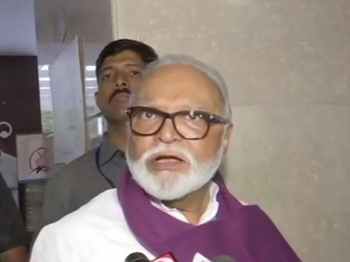 ncp chhagan bhujbal criticised shinde fadnavis govt over order to say vande mataram on phone | Maharashtra Political Crisis: “फोन उचलल्यावर वंदे मातरम् म्हणणार नाही”; छगन भुजबळांची सरकारी फर्मानावर टीका ncp chhagan bhujbal criticised shinde fadnavis govt over order to say vande mataram on phone | Maharashtra Political Crisis: “फोन उचलल्यावर वंदे मातरम् म्हणणार नाही”; छगन भुजबळांची सरकारी फर्मानावर टीका