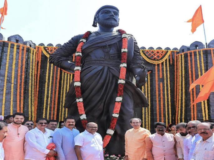 Shiv Jayanti celebrations at Chhatrapati Shivaji Maharaj Airport area; | छत्रपती शिवाजी महाराज विमानतळ परिसरात शिवजयंती सोहळा साजरा