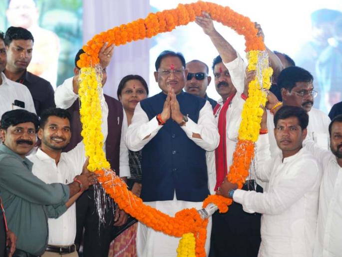 A new dawn of women empowerment in Chhattisgarh! Chief Minister Vishnu Dev Sai inaugurated 51 Mahatari Sadans | छत्तीसगडमध्ये महिला सशक्तीकरणाची नवी पहाट! मुख्यमंत्री विष्णू देव साय यांनी केले ५१ महतारी सदनांचे उद्घाटन A new dawn of women empowerment in Chhattisgarh! Chief Minister Vishnu Dev Sai inaugurated 51 Mahatari Sadans | छत्तीसगडमध्ये महिला सशक्तीकरणाची नवी पहाट! मुख्यमंत्री विष्णू देव साय यांनी केले ५१ महतारी सदनांचे उद्घाटन