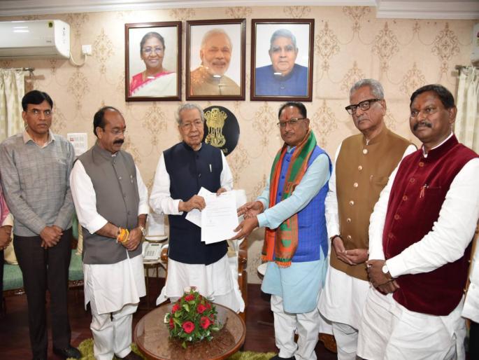 chhattisgarh cm vishnu deo sai meet governor biswabhusan harichandan and claim to form govt and arun sao vijay sharma to be deputy cm | अरुण साव-विजय शर्मा उपमुख्यमंत्री, रमण सिंह विधानसभेचे अध्यक्ष? छत्तीसगडमध्ये चित्र स्पष्ट!