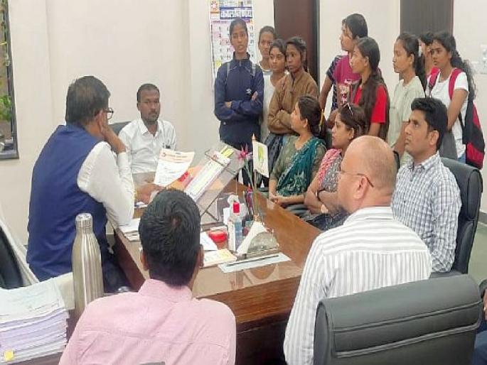 Complaint against sports coach and manager of 'Gondwana' for misbehaving with girl students while intoxicated | मद्यधुंद अवस्थेत खेळाडू विद्यार्थिनींसोबत गैरवर्तन, 'गोंडवाना'च्या प्रशिक्षक व व्यवस्थापकाविरोधात तक्रार Complaint against sports coach and manager of 'Gondwana' for misbehaving with girl students while intoxicated | मद्यधुंद अवस्थेत खेळाडू विद्यार्थिनींसोबत गैरवर्तन, 'गोंडवाना'च्या प्रशिक्षक व व्यवस्थापकाविरोधात तक्रार