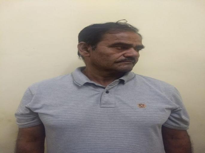 After 15 years, the aid of the underworld gangster Chhota Rajan was arrested | तब्ब्ल १५ वर्षानंतर कुख्यात गुंड छोटा राजनच्या हस्तकाला अटक After 15 years, the aid of the underworld gangster Chhota Rajan was arrested | तब्ब्ल १५ वर्षानंतर कुख्यात गुंड छोटा राजनच्या हस्तकाला अटक