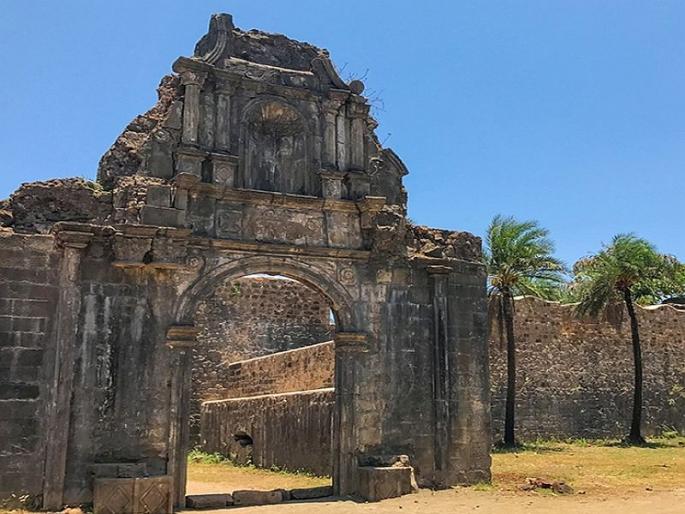 Chimaji Appa fort of Vasai will be lit by 21 thousand lamps | वसईचा चिमाजी अप्पा किल्ला २१ हजार दिव्यांनी उजळणार Chimaji Appa fort of Vasai will be lit by 21 thousand lamps | वसईचा चिमाजी अप्पा किल्ला २१ हजार दिव्यांनी उजळणार